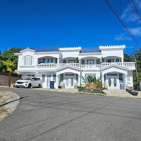 Discovery Beach Apartments Aguada Exterior photo
